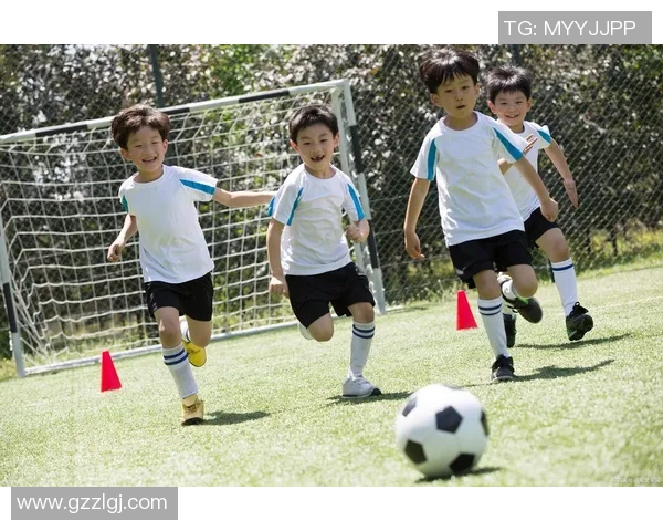 足球巨星挥洒激情瞬间精彩动作解析展现完美技术与力量的无穷魅力